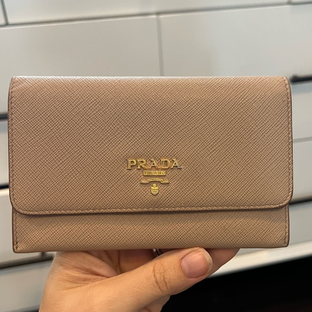 Prada Cammeo wallet EUC